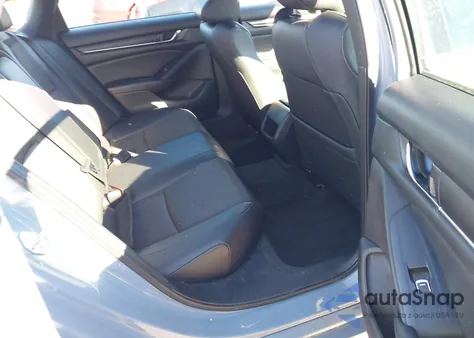 2022 Honda Accord Hybrid Sport z USA, uszkodzony, nr VIN 1HGCV3F23NA033411